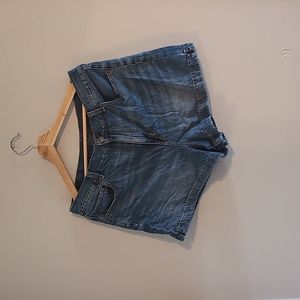 American Eagle Denim Mom Shorts